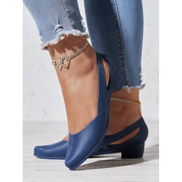 Waterproof Hollow Out Block Heel Beach Shoes - Image 2