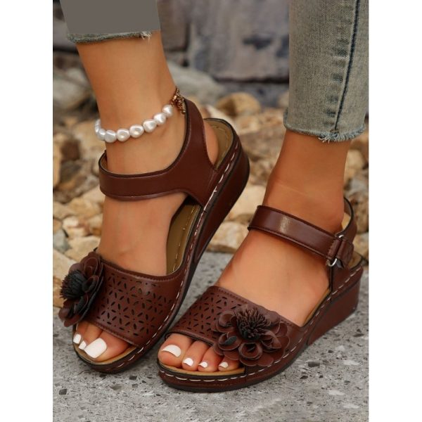 Retro casual three-dimensional flower hollow breathable wedge sandals - Image 14