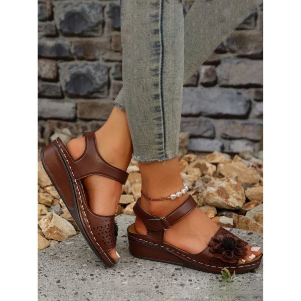 Retro casual three-dimensional flower hollow breathable wedge sandals - Image 15