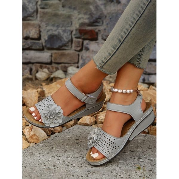Retro casual three-dimensional flower hollow breathable wedge sandals - Image 20