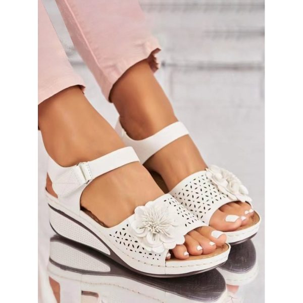 Retro casual three-dimensional flower hollow breathable wedge sandals - Image 8