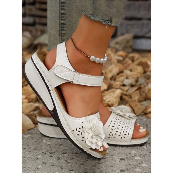 Retro casual three-dimensional flower hollow breathable wedge sandals - Image 10