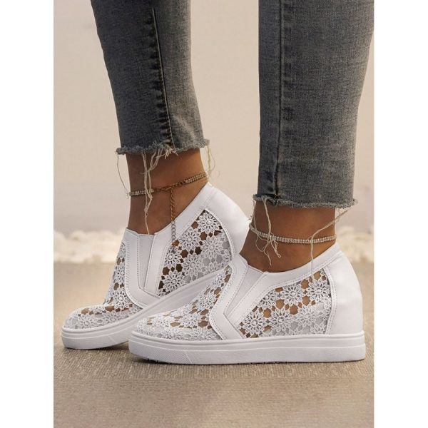 Flower Embroidery Detail Hidden Heeled Shoes - Image 14