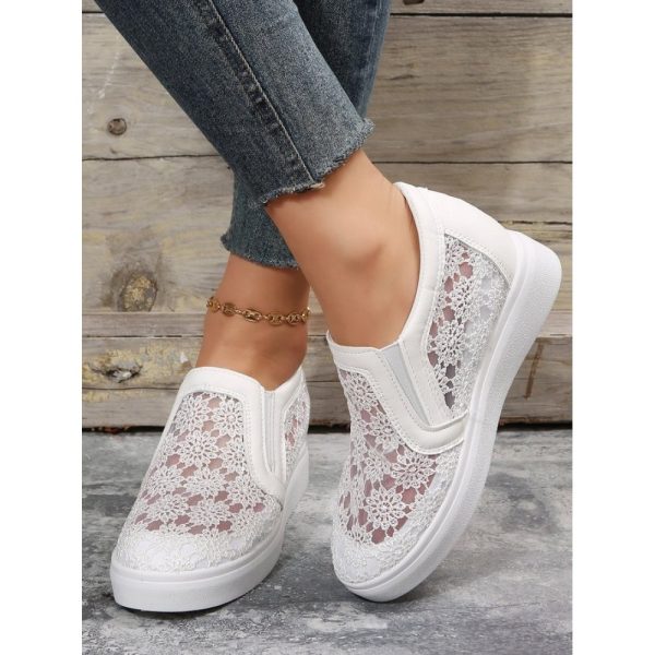 Flower Embroidery Detail Hidden Heeled Shoes - Image 6
