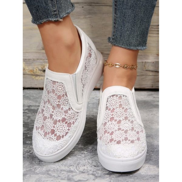 Flower Embroidery Detail Hidden Heeled Shoes - Image 7