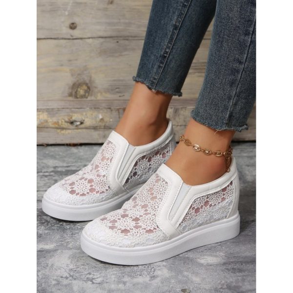 Flower Embroidery Detail Hidden Heeled Shoes - Image 8