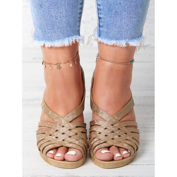 Soft Sole Comfortable Casual Waterproof Strap Sandals - Image 3